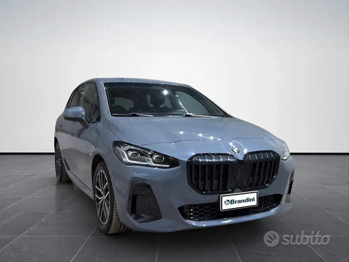 Usata BMW 218 Active Tourer M Sport 150 CV (110 kW) 2024 Grigio Monovolume