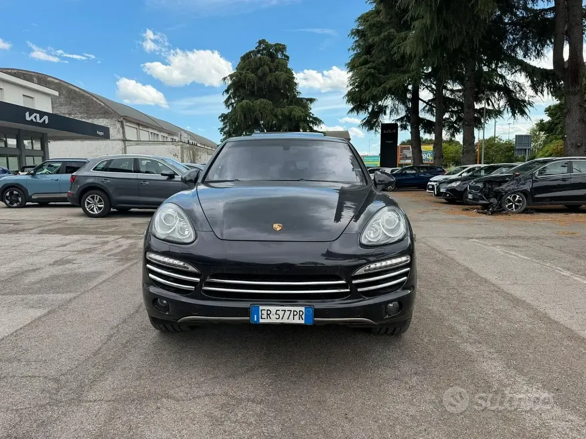 Usata Porsche Cayenne 245 CV (180 kW) 2013 Nero SUV