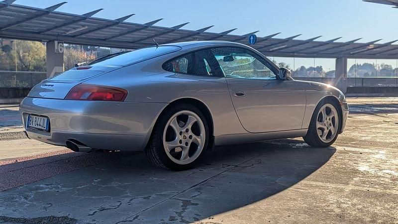 Usata Porsche 911 Carrera 300 CV (220 kW) 1998 Grigio Coupé