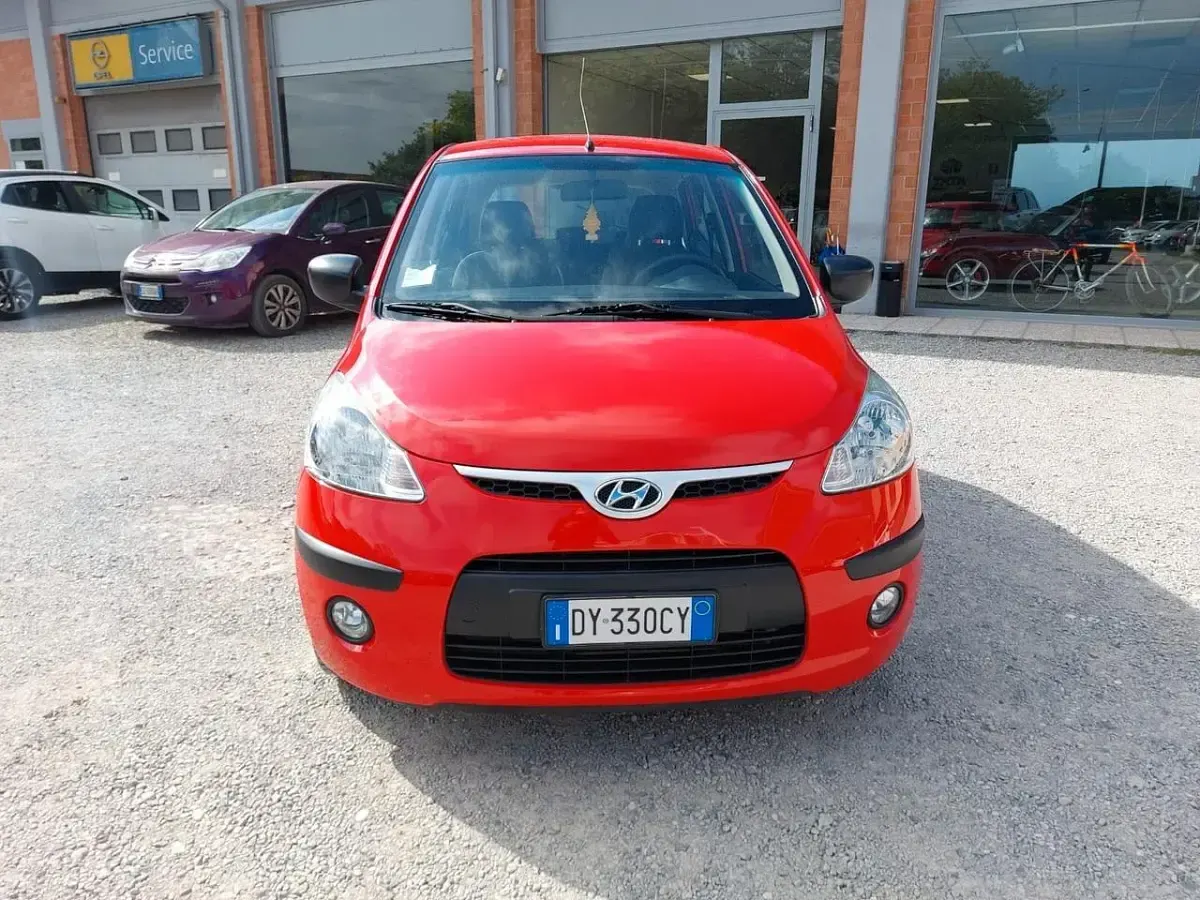 Usata Hyundai i10 Style 63 CV (46 kW) 2009 Rosso Utilitaria