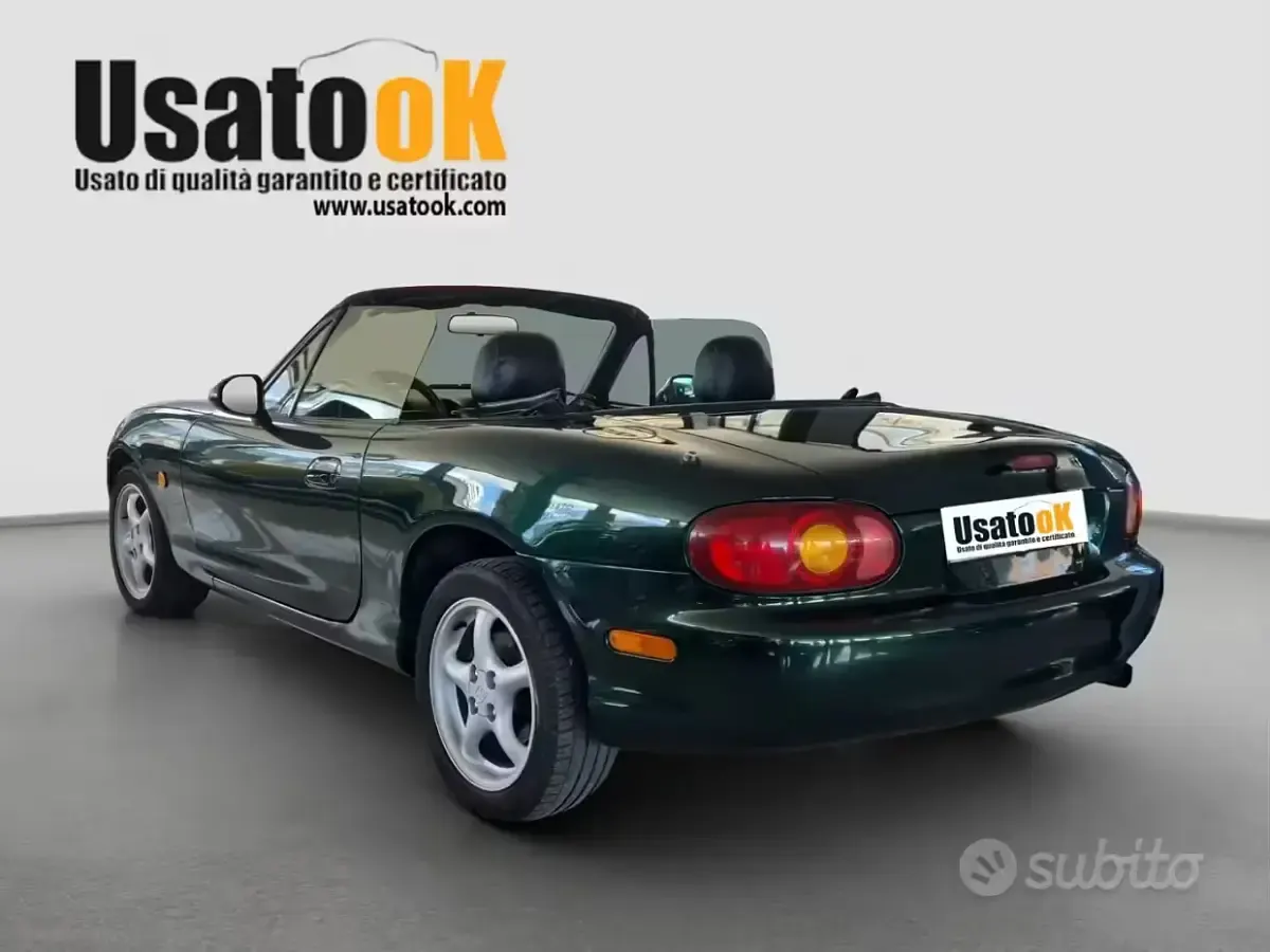 Usata Mazda MX5 110 CV (80 kW) 1998 Verde Cabrio