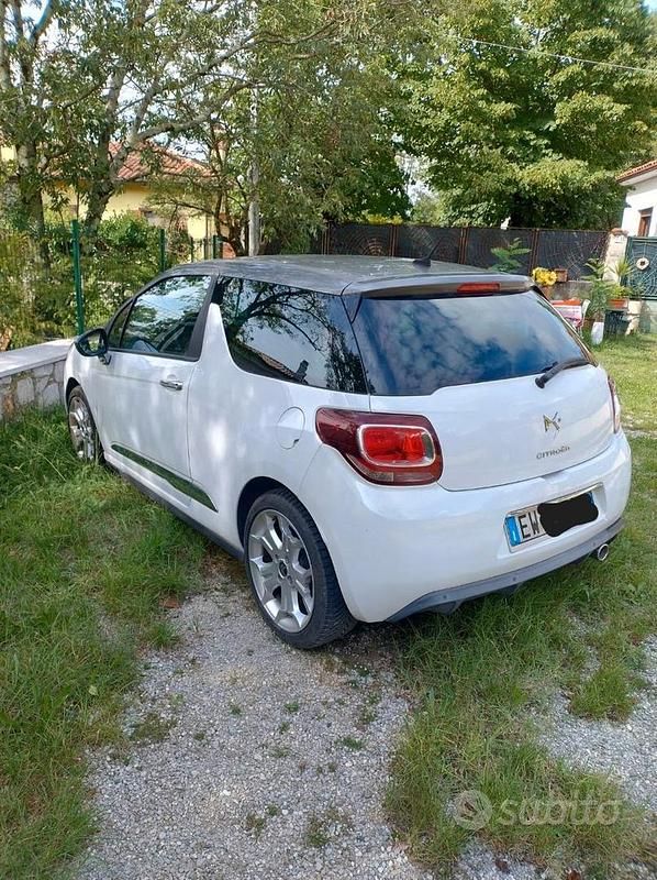 Bianco Usata 2014 Citroën DS3 So Chic Coupé | 6800 € (Cara) - Immagine 1/4