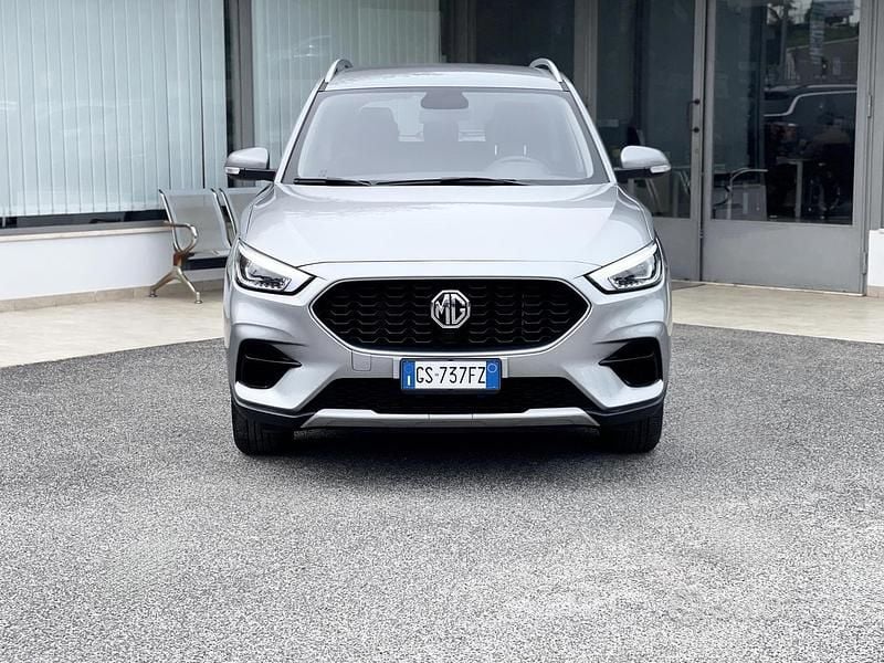 Usata MG ZS 106 CV (77 kW) 2024 Grigio SUV