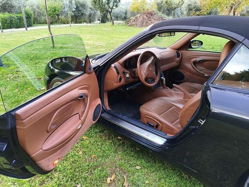 Usata Porsche 911 Carrera 4 Cabriolet 300 CV (220 kW) 2000 Nero Cabrio