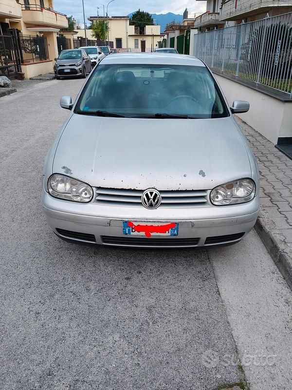 Usata VW Golf IV 110 CV (80 kW) 2000 Grigio Berlina