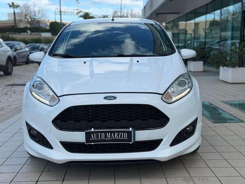 Bianco Usata 2016 Ford Fiesta ST-Line Berlina | 6900 € (Cara) - Immagine 1/4