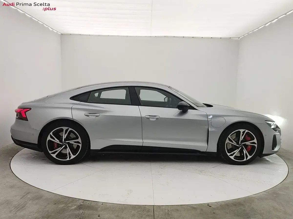 Usata Audi e-tron GT quattro 430 kW (585 CV) 2021 Argento Berlina