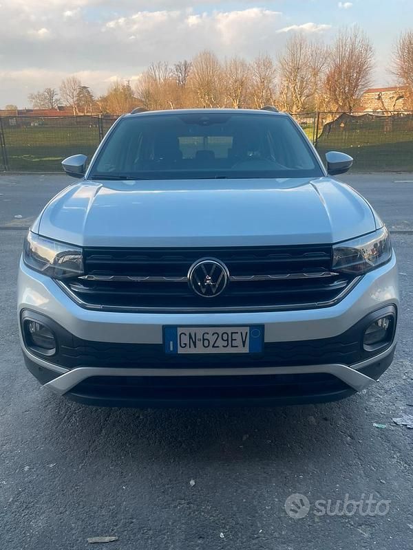 Usata VW T-Cross 2023 Grigio SUV