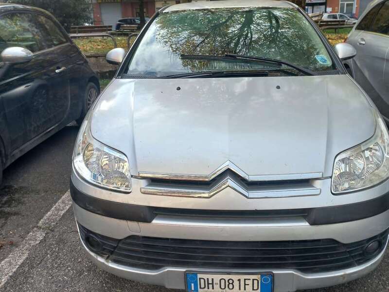 Usato 2007 Citroën C4 1.4 Benzin 90 CV (3.500 €)