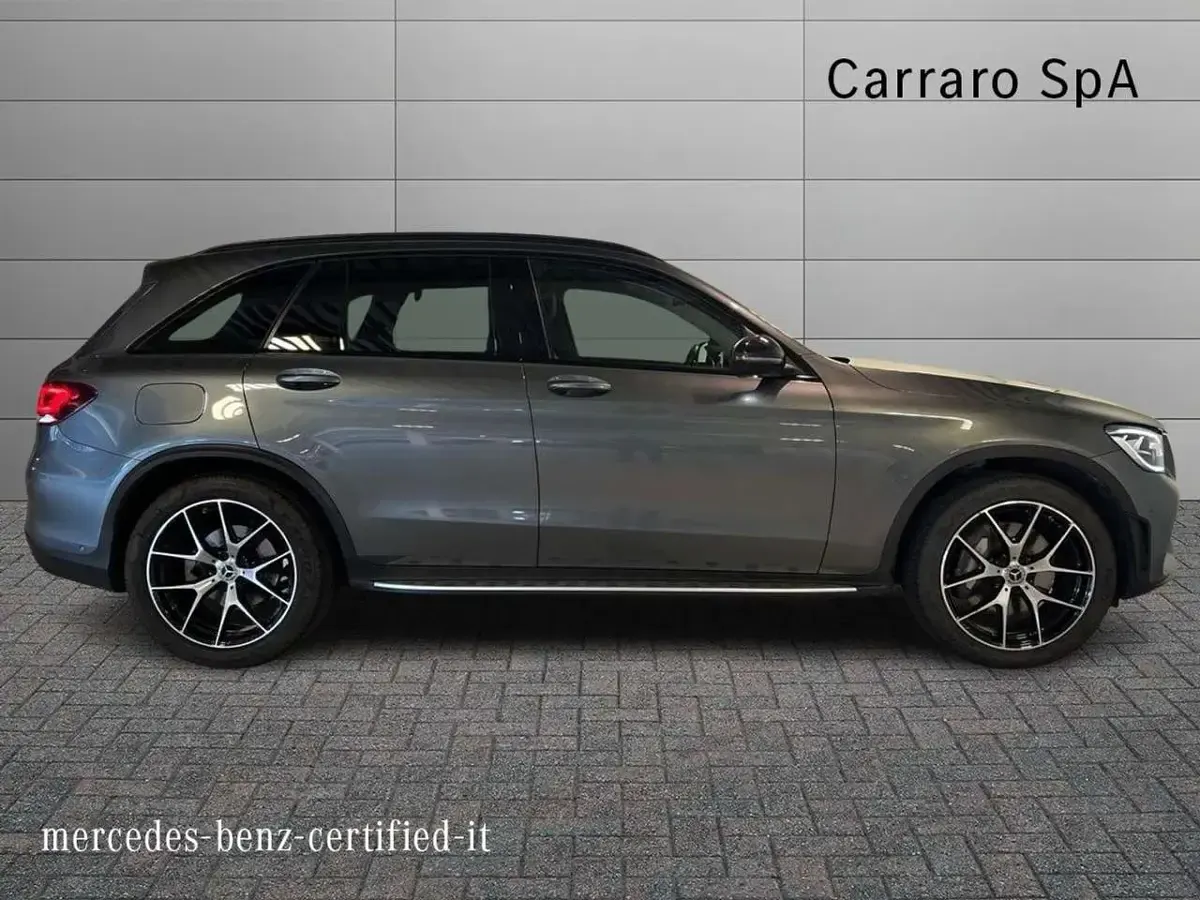 Usata Mercedes GLC220 Premium 194 CV (142 kW) 2022 Grigio selenite SUV