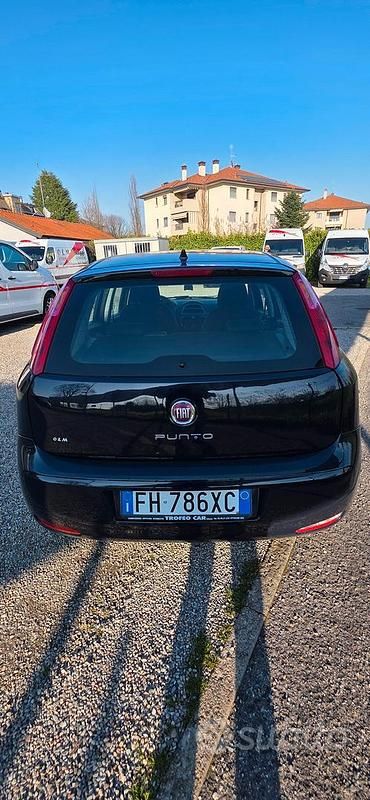 Usata Fiat Grande Punto 65 CV (47 kW) 2017 Utilitaria