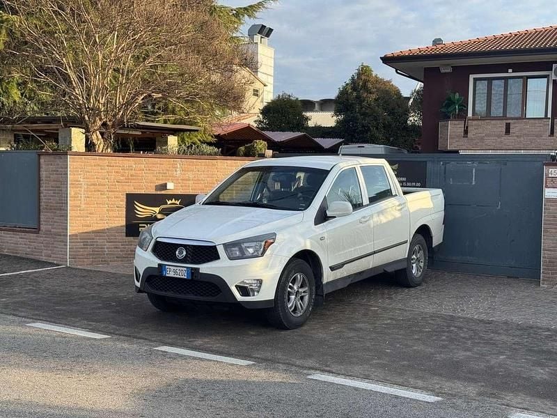 Usata SsangYong Actyon 155 CV (114 kW) 2012 Bianco SUV