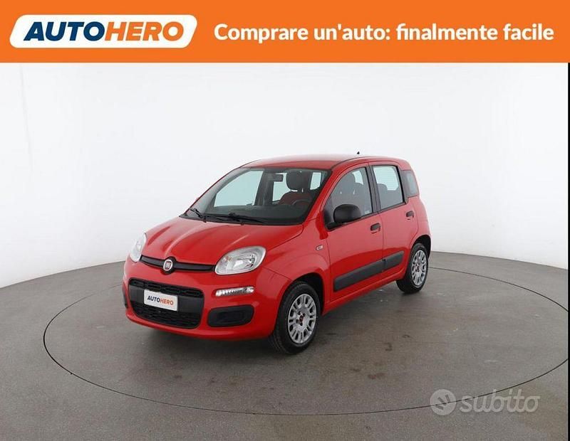 Usata Fiat Panda Easy 69 CV (50 kW) 2018 Rosso Utilitaria