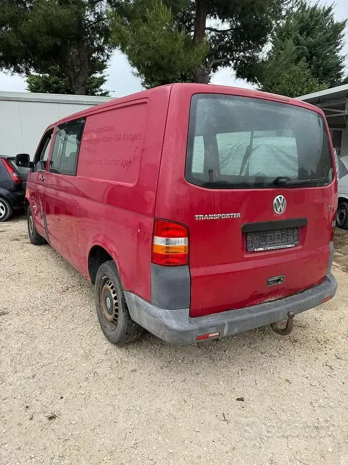 Usata VW Transporter 131 CV (96 kW) 2005 Rosso Furgone