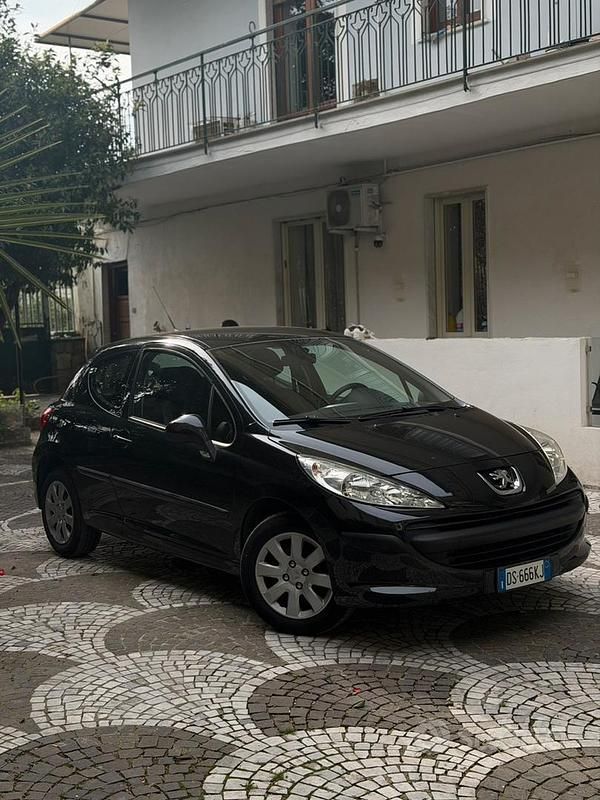 Usata Peugeot 207 95 CV (69 kW) 2008 Nero Berlina