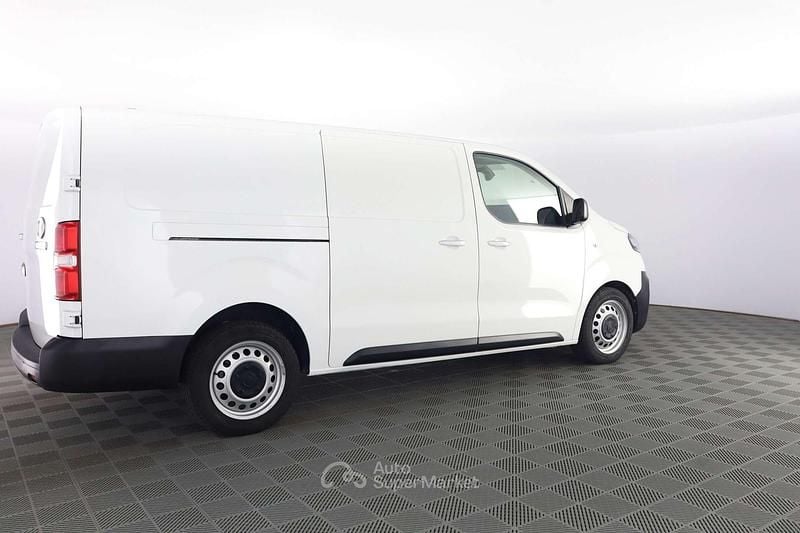 Usata Fiat Scudo Lounge 144 CV (105 kW) 2022 Bianco Furgone