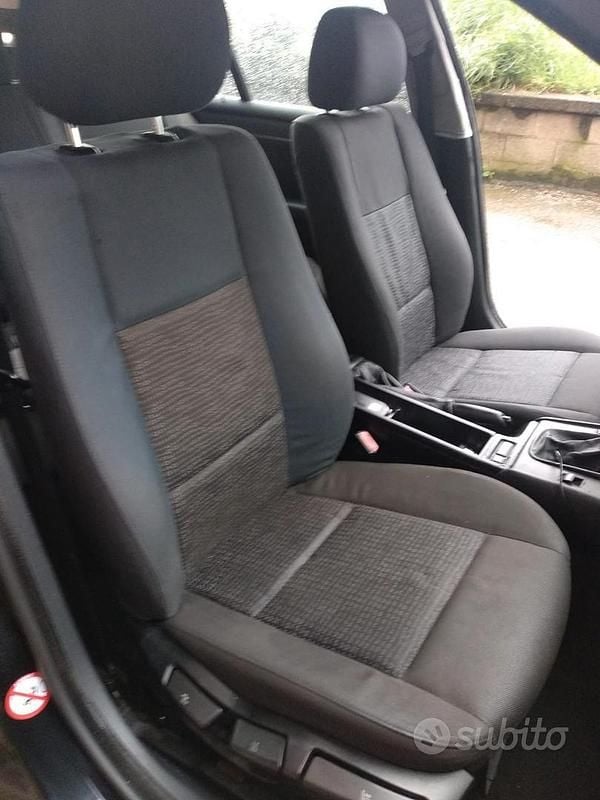 Usata BMW 320 150 CV (110 kW) 2004 Nero Station wagon