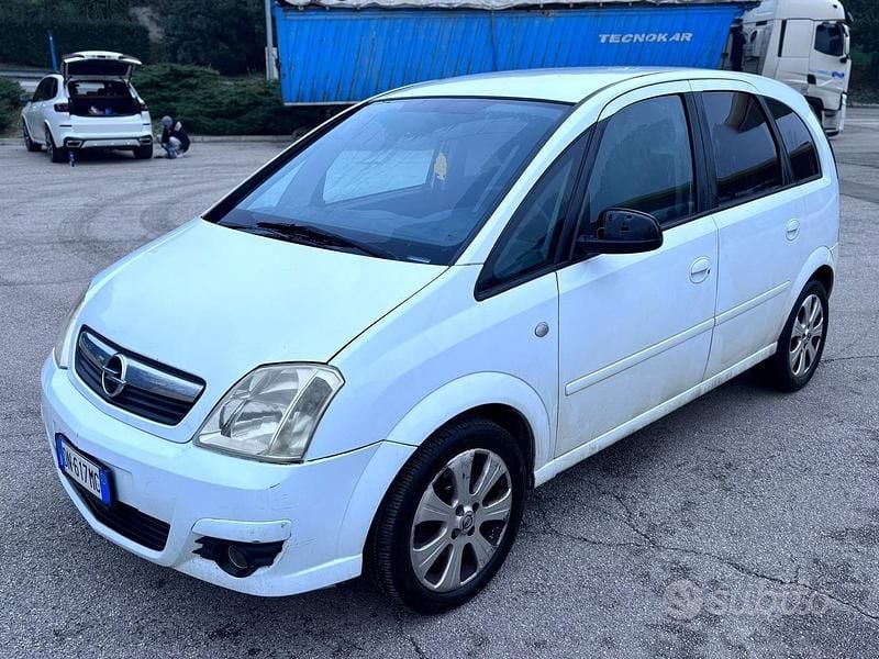 Occasion Opel Meriva 75 ch (55 kW) 2008 Blanc Monospace
