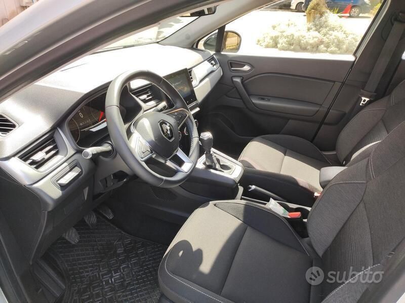 Usata Renault Captur 116 CV (85 kW) 2020 Grigio SUV