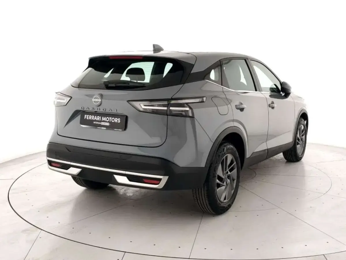 Gebraucht Nissan Qashqai Acenta 158 PS (116 kW) 2025 Grau SUV