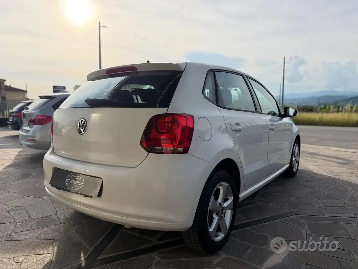 Usata VW Polo Comfortline 75 CV (55 kW) 2012 Bianco Utilitaria