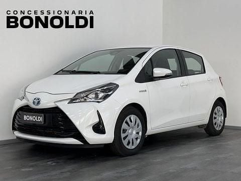 Bianco Usata 2019 Toyota Yaris Hybrid Cool Due volumi | 14.700 € (Buon prezzo) - Immagine 1/4