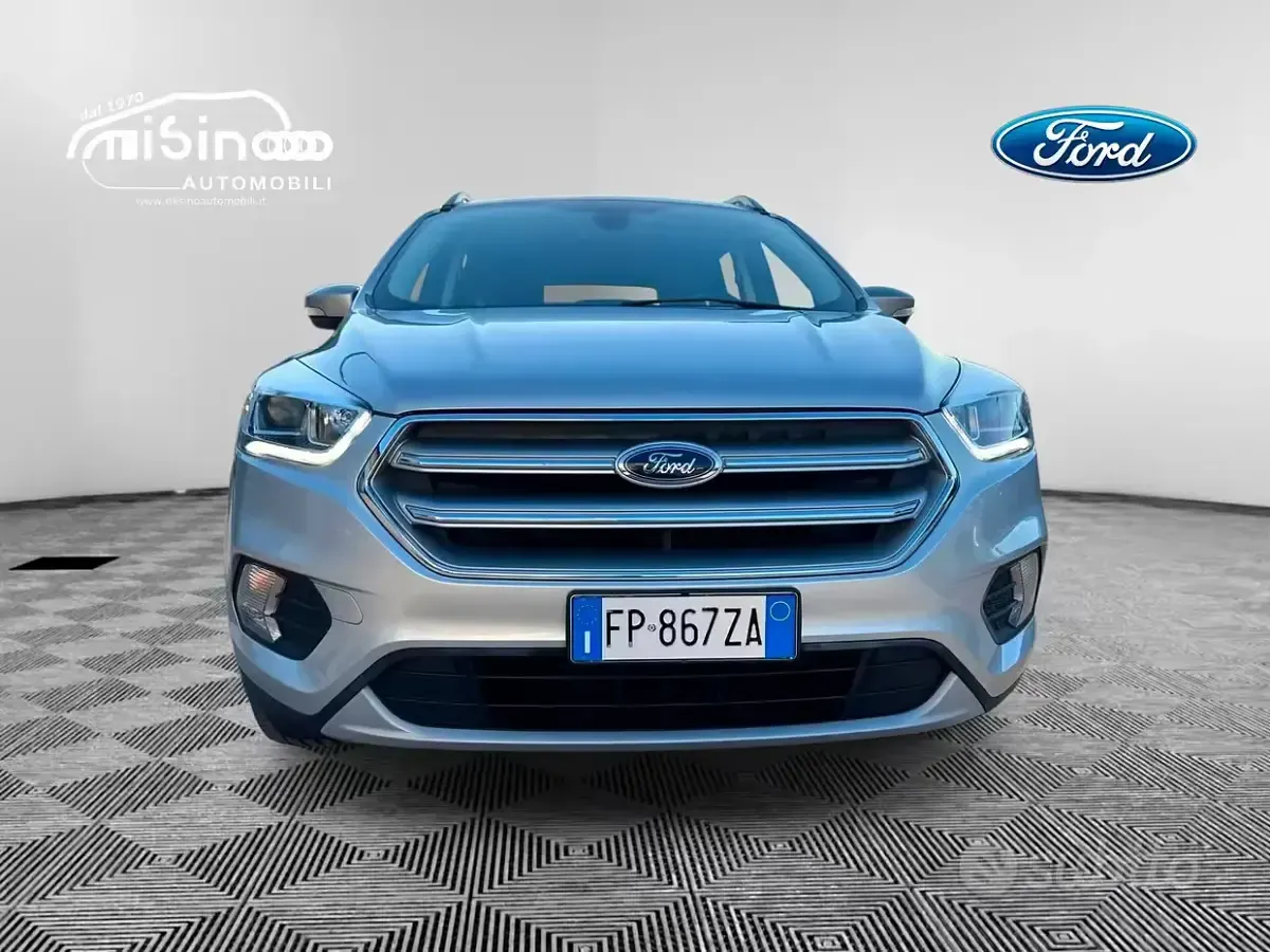 Usata Ford Kuga Titanium 120 CV (88 kW) 2018 Grigio SUV