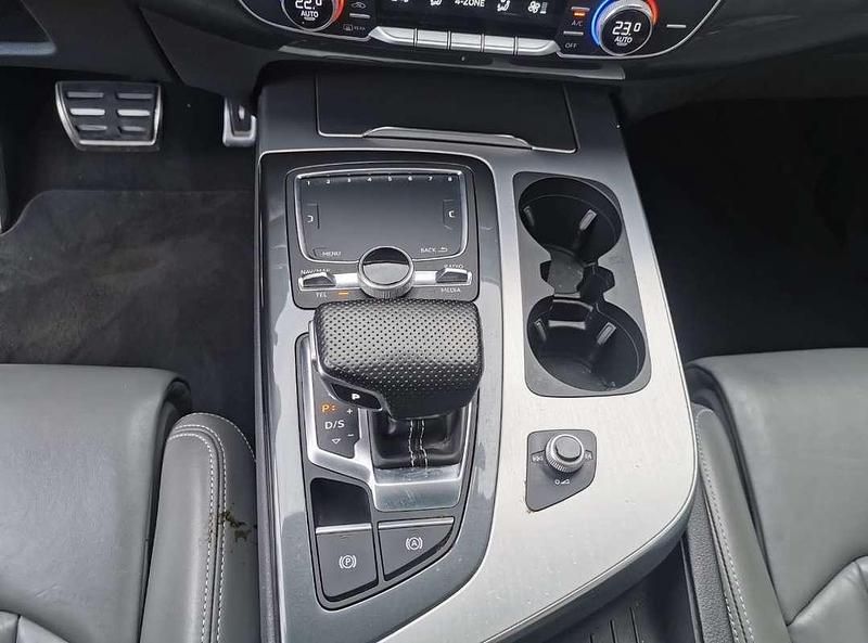 Usata Audi Q7 Business 272 CV (200 kW) 2016 Grigio SUV