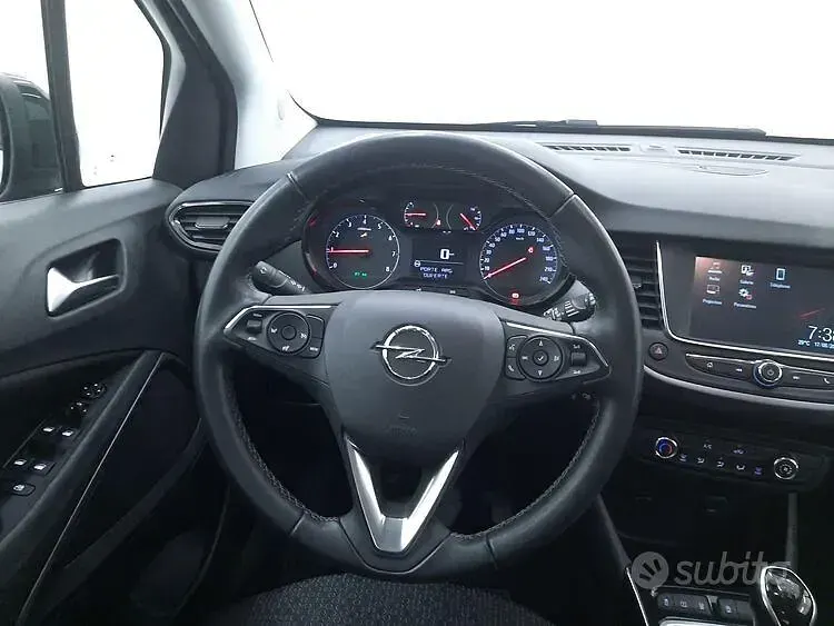 Usata Opel Crossland Edition 83 CV (61 kW) 2022 Grigio SUV