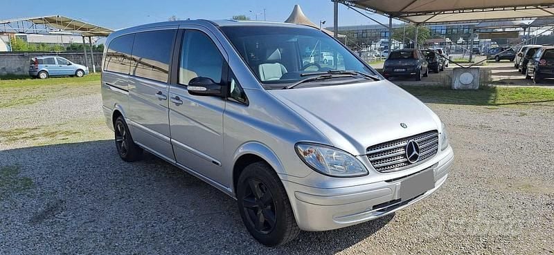 Usata Mercedes Viano 150 CV (110 kW) 2007 Grigio Monovolume