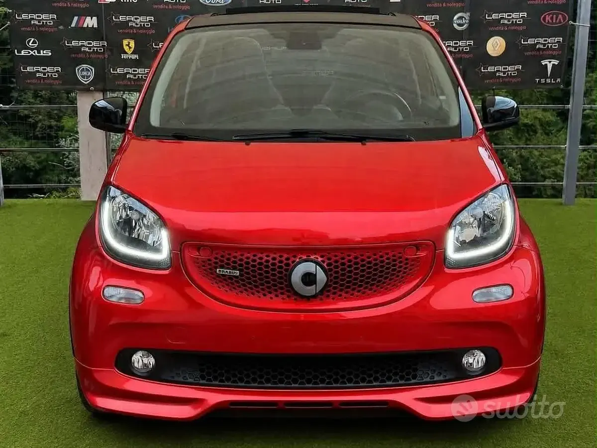 Usata Smart ForFour Brabus 109 CV (80 kW) 2016 Rosso Utilitaria