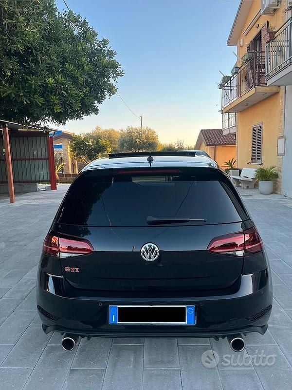 Usata VW Golf VII GTI 245 CV (180 kW) 2019 Nero Berlina