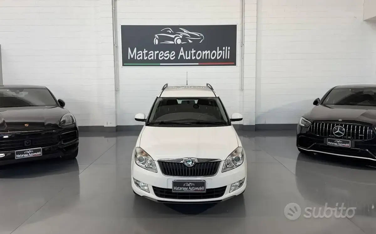 Usata Skoda Roomster 105 CV (77 kW) 2011 Bianco Monovolume