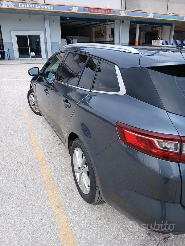 Usata Renault Mégane IV Intens 115 CV (84 kW) 2018 Grigio Station wagon