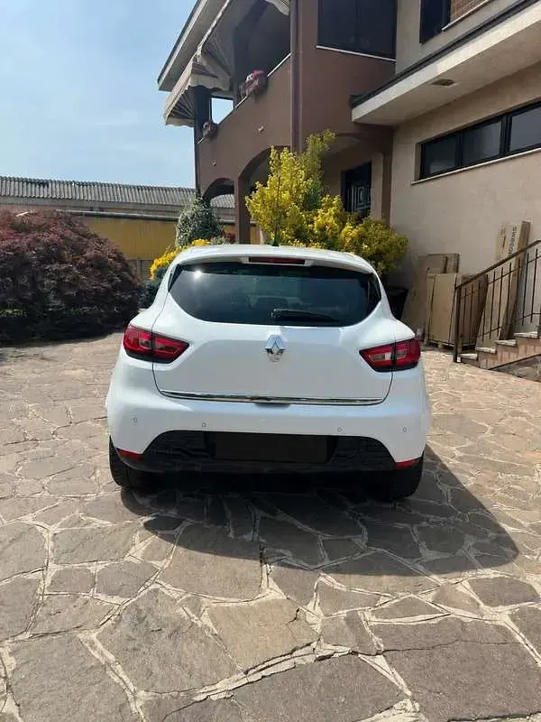 Usata Renault Clio IV 90 CV (66 kW) 2014 Bianco Berlina