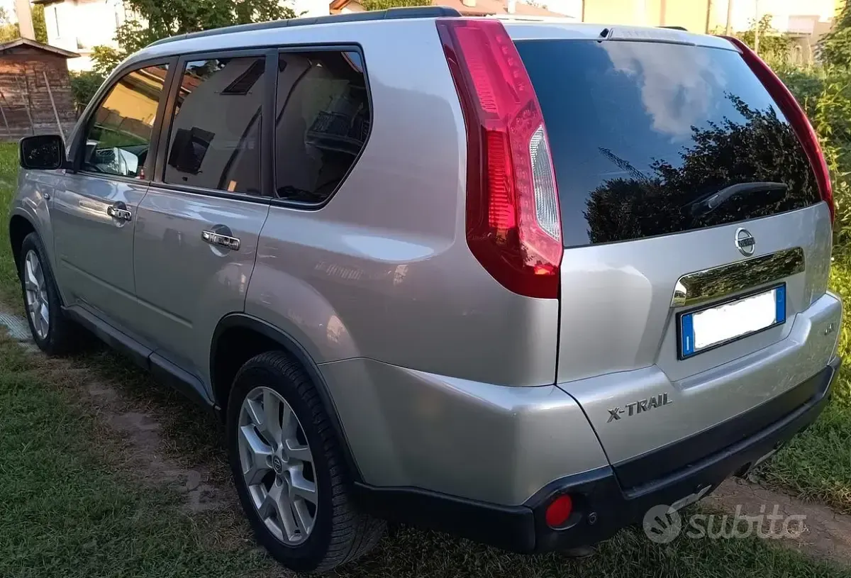 Usata Nissan X-Trail 150 CV (110 kW) 2013 Grigio SUV