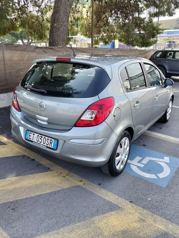 Usata Opel Corsa 86 CV (63 kW) 2014 Utilitaria