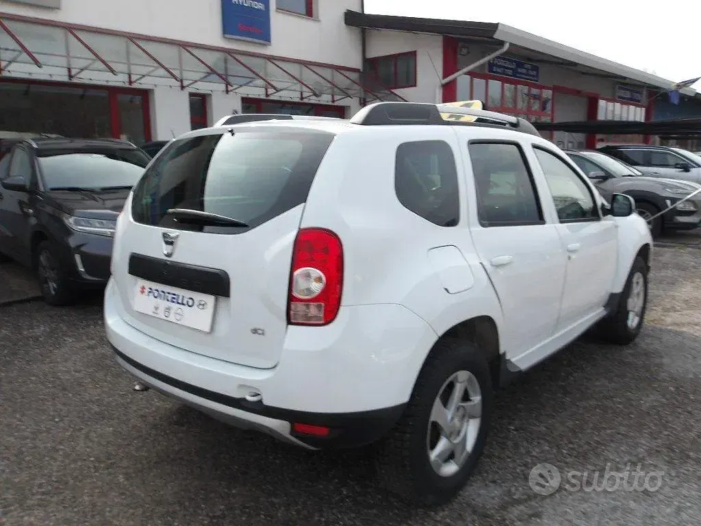 Usata Dacia Duster 110 CV (80 kW) 2012 Bianco SUV