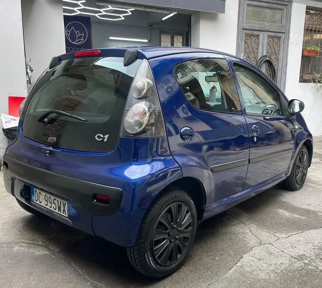 Begagnad Citroën C1 68 HK (50 kW) 2008 Blå Halvkombi