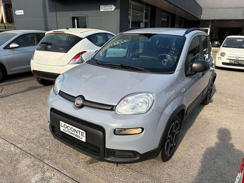 Grigio Usata 2022 Fiat Panda Launch Edition Due volumi | 6490 € - Immagine 1/3