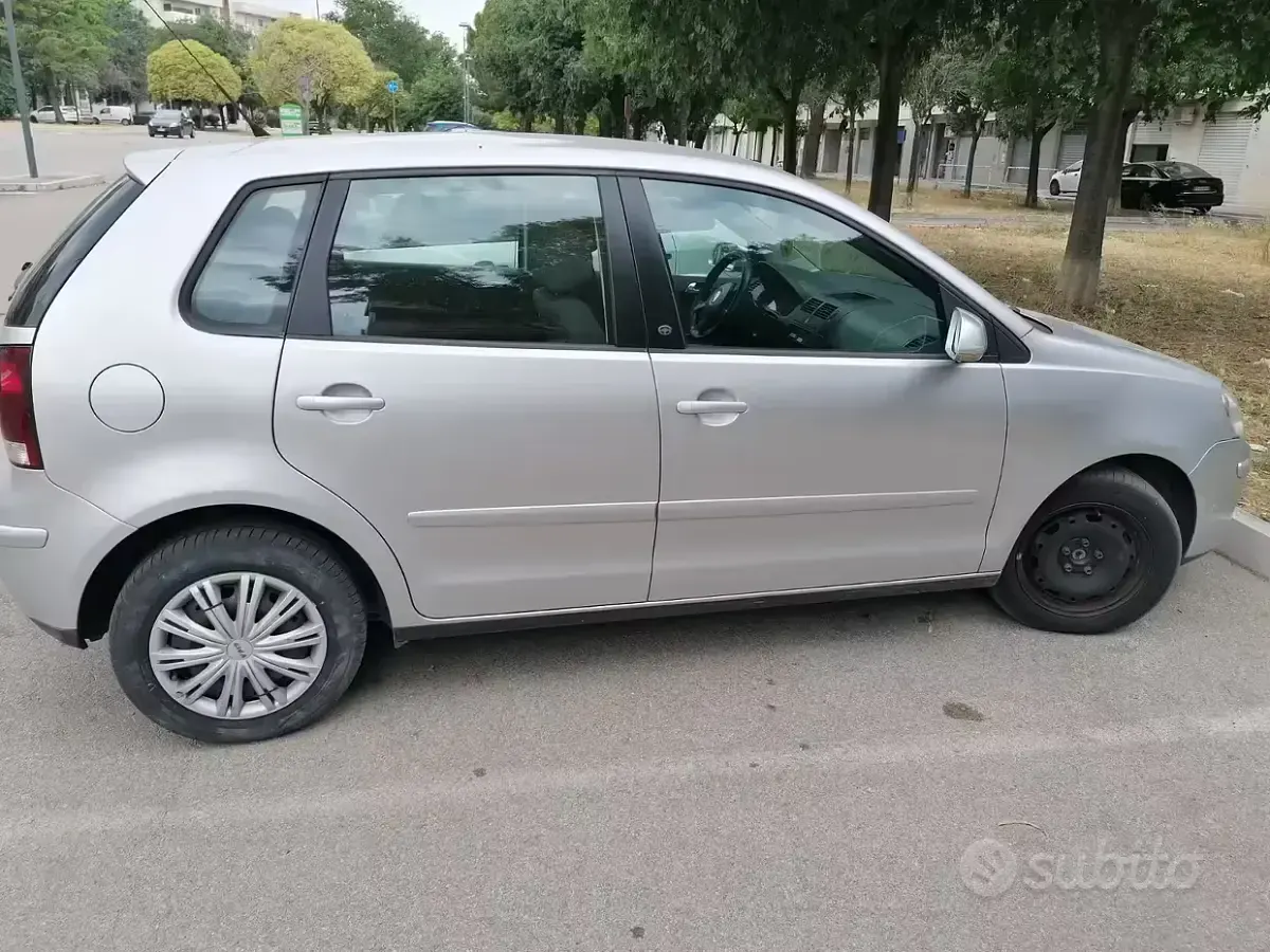 Usata VW Polo 75 CV (55 kW) 2006 Grigio Utilitaria