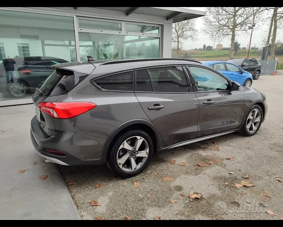 Usata Ford Focus Active 120 CV (88 kW) 2019 Grigio Station wagon