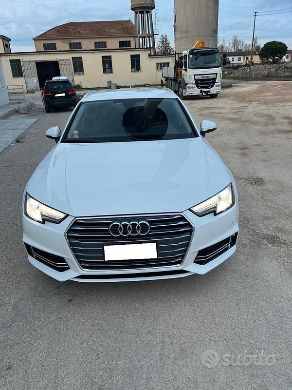 Usata Audi A4 S-Line 190 CV (139 kW) 2018 Bianco Station wagon
