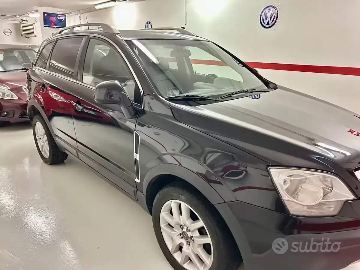 Usata Opel Antara Edition+ 127 CV (93 kW) 2009 Nero SUV