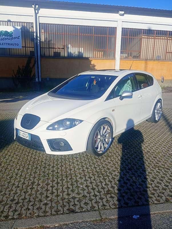 Usata Seat Leon CUPRA 241 CV (177 kW) 2009 Utilitaria