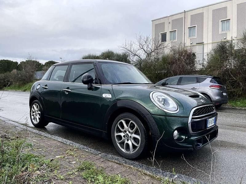 Usata Mini Cooper SD Business 170 CV (125 kW) 2016 Utilitaria