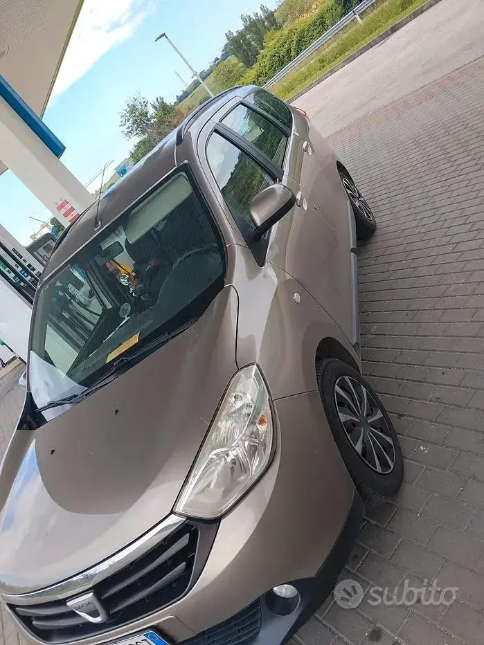Usata Dacia Lodgy 107 CV (78 kW) 2012 Monovolume