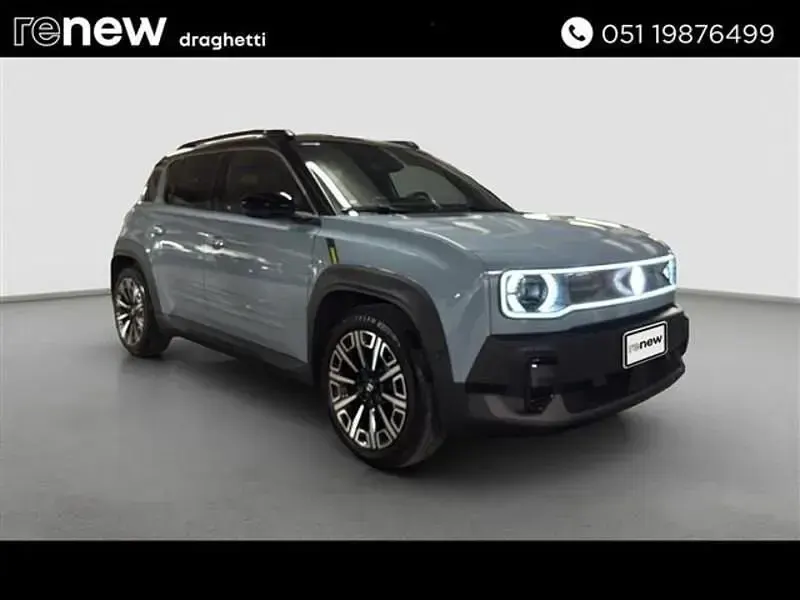 Nuova Renault 4 E-Tech Iconic 2025 SUV