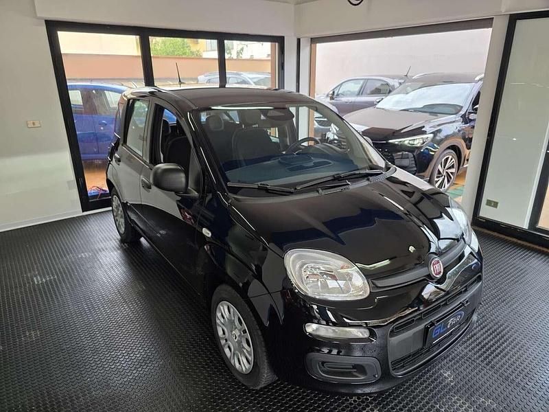 Nuova Fiat Panda 71 CV (52 kW) 2025 Nero Berlina