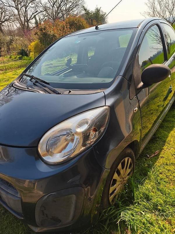 Usata Citroën C1 Attraction 68 CV (50 kW) 2012 Grigio Utilitaria